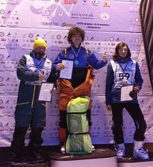 Three col prize giving  snowkiting  men  cr